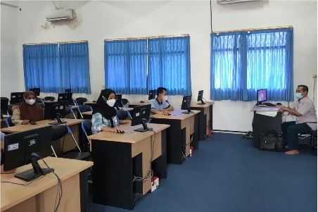 Ruang Laboratorium Komputer